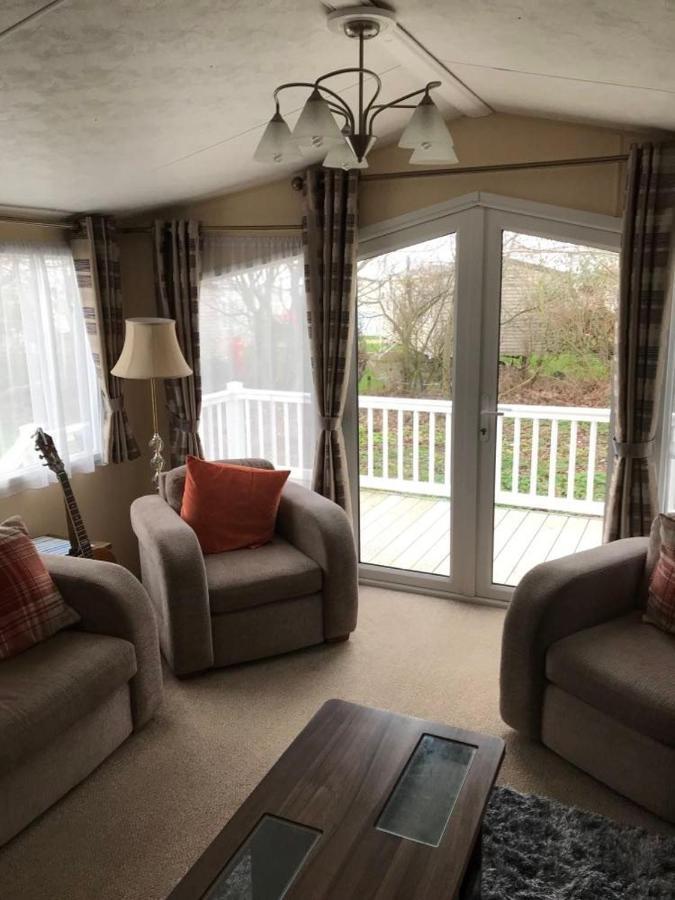 The Winchester Luxury Pet Friendly Caravan On Broadland Sands Holiday Park Between Lowestoft And Great Yarmouth Hotell Corton  Eksteriør bilde